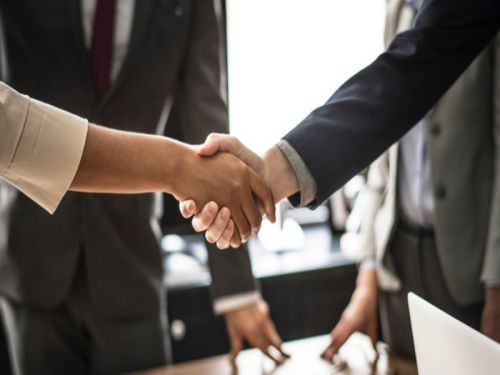 Bằng Đại Học Việt Nam Ở Nước Ngoài Có Giá Trị Không ?