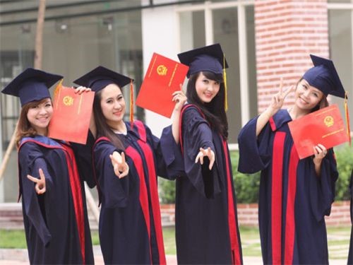 Có Nên Mua Bằng Đại Học Giả Và Sử Dụng Bằng Giả Hay Không ?