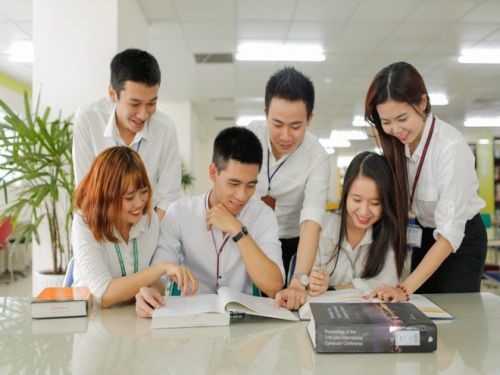 Làm Chứng Chỉ Anh Văn Chính Quy Tại Trường Ở Đâu ?
