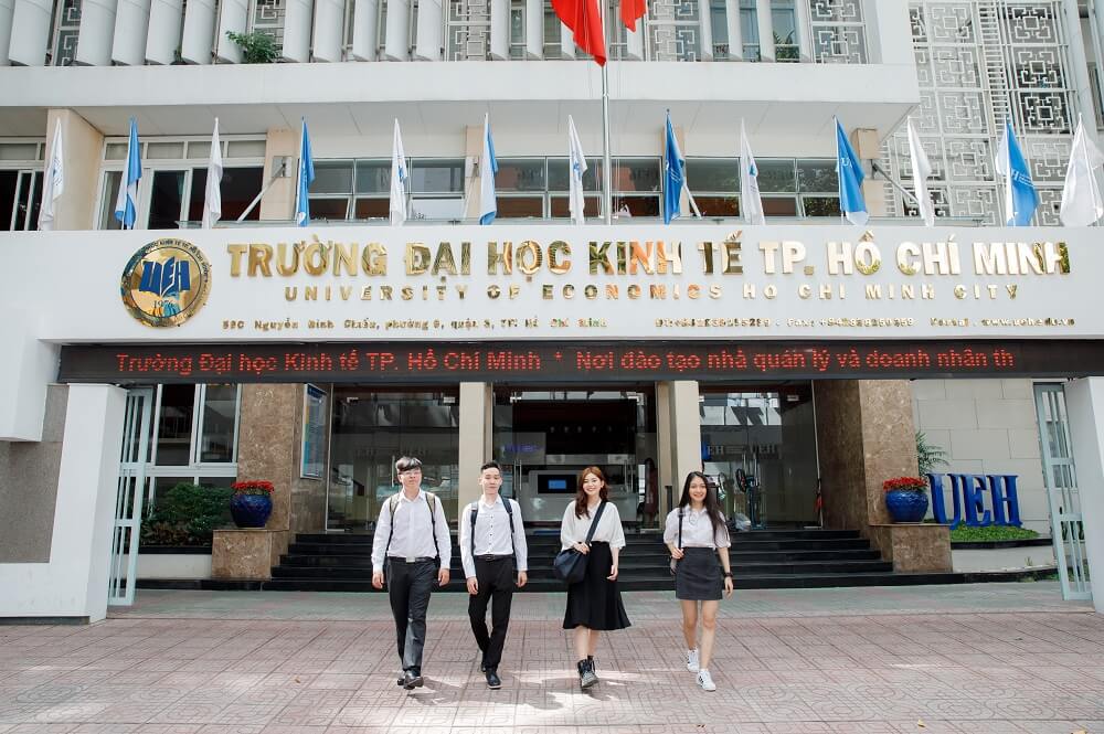 Tham Khảo Học Phí Đại Học Kinh Tế TPHCM Các Năm