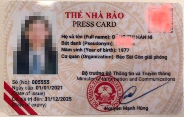 Mẫu thẻ nhà báo đang được làm tại Làm Bằng Nhanh (2021-2025) - 2