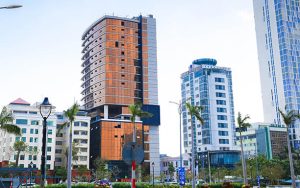 Bằng Đại Học Trường Tư Có Giá Trị Không? Có Dễ Xin Việc?